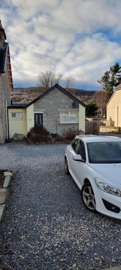 The Shelter Stone Cottage Авимор Экстерьер фото